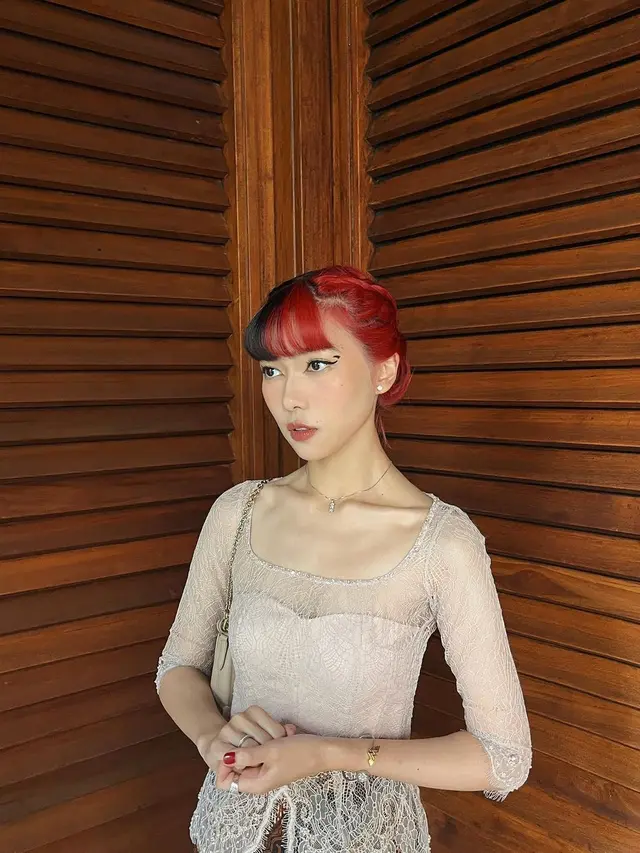 Isyana Sarasvati (Instagram @isyanasarasvati)