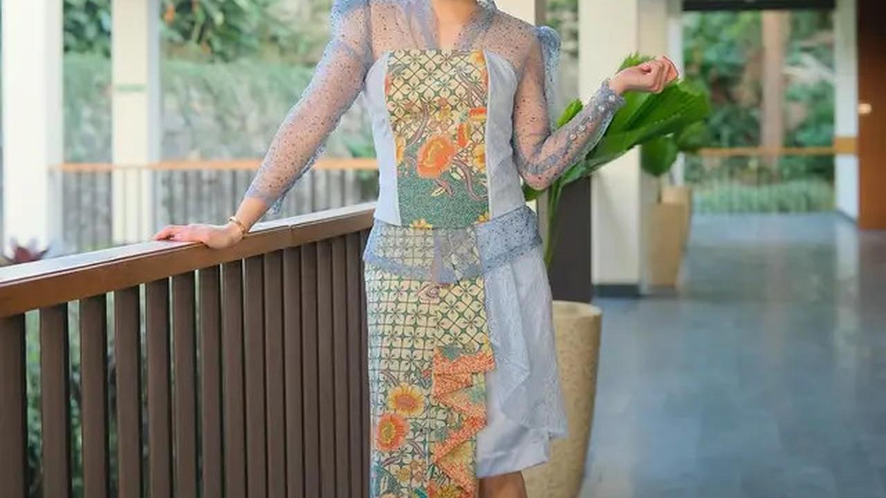 Intip 4 Gaya Berbatik ala Chika Jessica yang Anti Mainstream