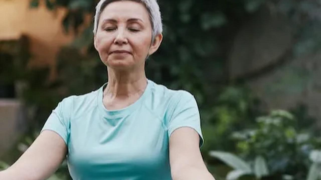 Menjadi lebih aktif ternyata tidak hanya memengaruhi kesehatan kita namun juga bisa berpengaruh signifikan pada kekayaan kita.