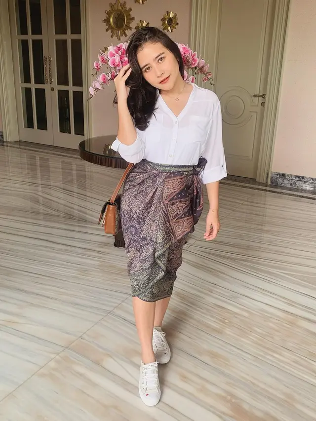 Prilly Latuconsina (Instagram/prillylatuconsina96)