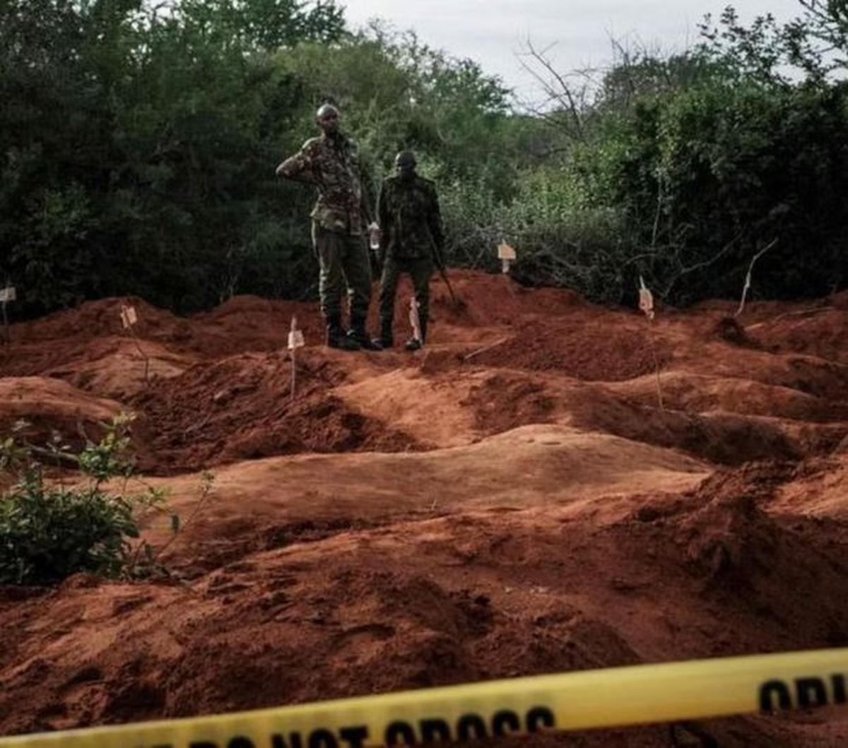 Pernyataan ini disampaikan setelah penggalian terbaru dilakukan di hutan Shakahola, di mana pemimpin sekte, Paul Nthenge Mackenzie diduga memaksa pengikutnya berpuasa sampai mati.