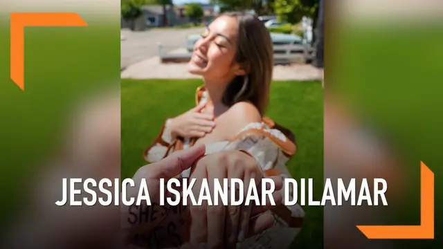 Kabar bahagia datang dari Jessica Iskandar. Pasalnya wanita yang biasa dipanggil Jedar ini dilamar oleh kekasihnya, Richard Kyle.