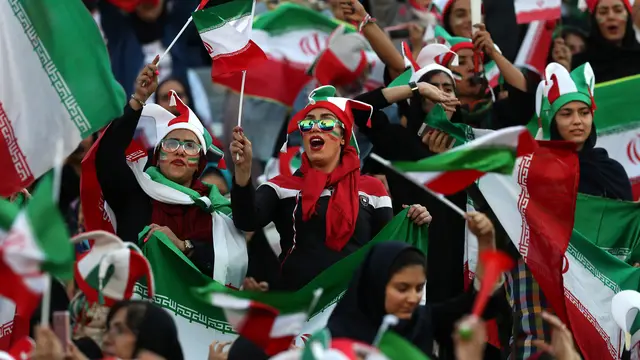 38 Tahun Dilarang, Wanita Iran Boleh Nonton Bola di Stadion