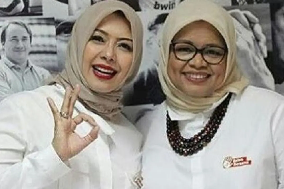 Kerap Tampil Stylish, Ini Ciri Khas Gaya Asia Uno