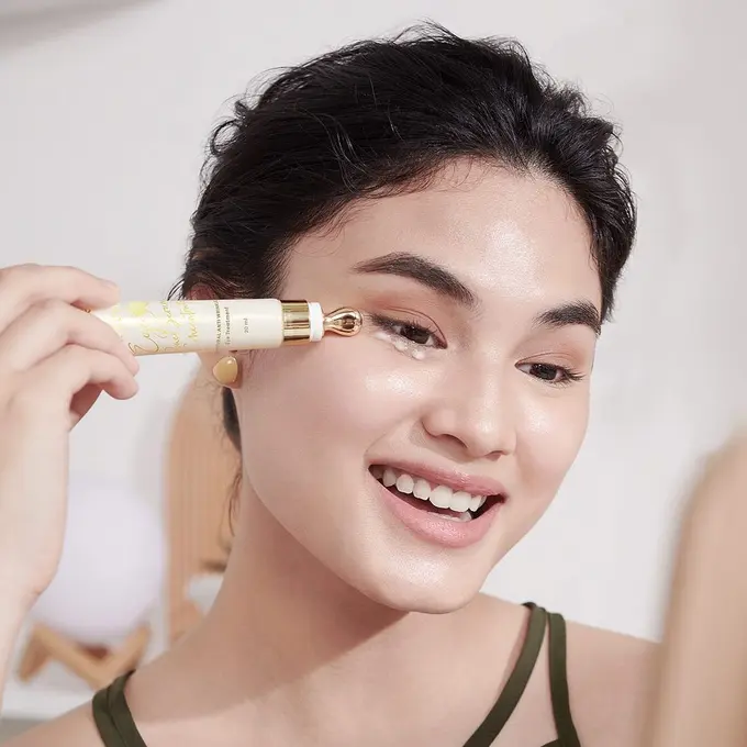 Review: Atasi Mata Panda hingga Kerutan dengan Eye Serum Lokal Berbahan Dasar Marigold