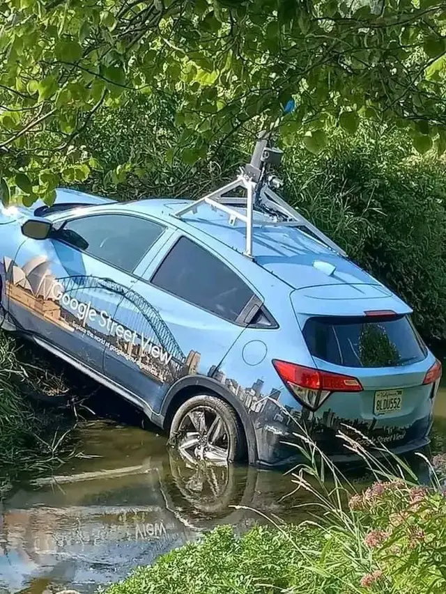 Momen Mobil Google Maps Salah Jalan Sampai Ada yang Nyungsep