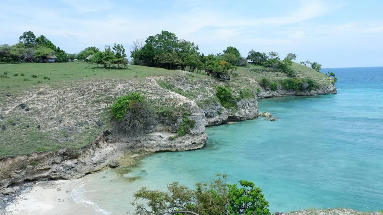 Perpaduan Panorama Alam dan Kebudayaan di Bukit Lamreh Aceh