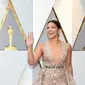 Gina Rodriguez di Academy Awards 2018 di Hollywood, California, Amerika Serikat. (VALERIE MACON / AFP)