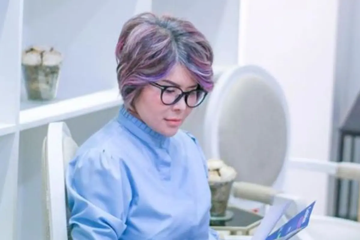 Teknik artistic full facial transformation