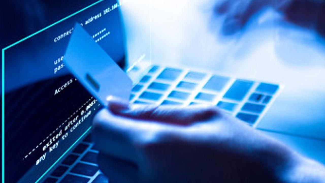 Banner Infografis Raibnya Tabungan Rp 22,8 Miliar Winda Earl. (Liputan6.com/Trieyasni)