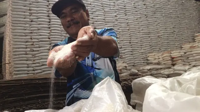 Nasib Apes Petani Tebu Cirebon, Sudah Tak Laku Disegel Pula