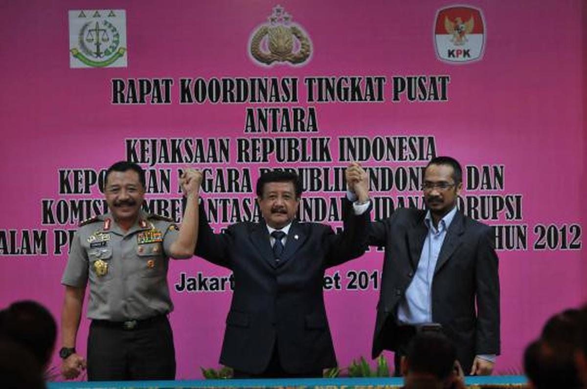 KPK, Polri, Kejagung perangi korupsi