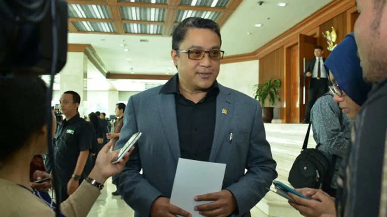 Komisi IX Desak Pemerintah Lakukan Langkah Strategis Lindungi TKI