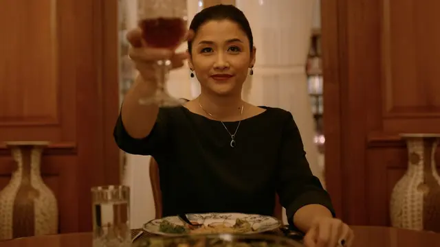 Jenny Zhang sebagai Sherly dalam film Teka-teki Tika. (Foto: Dok. Starvision Plus)