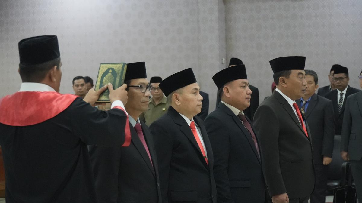 Tersangka kasus kecelakaan maut di Pandeglang dilantik jadi staf ahli bupati.