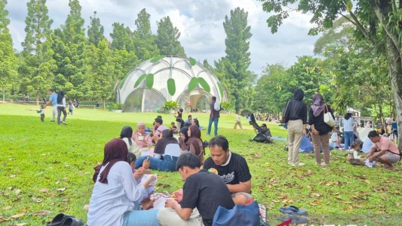 Kenaikan Pengunjung Kebun Raya Bogor Melonjak 40 Persen Saat Libur Lebaran 2026