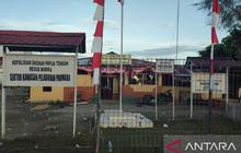 Misteri di Balik Kaca Pecah: Polres Mimika Olah TKP Penyerangan Mapolsek Pomako yang Porak Poranda