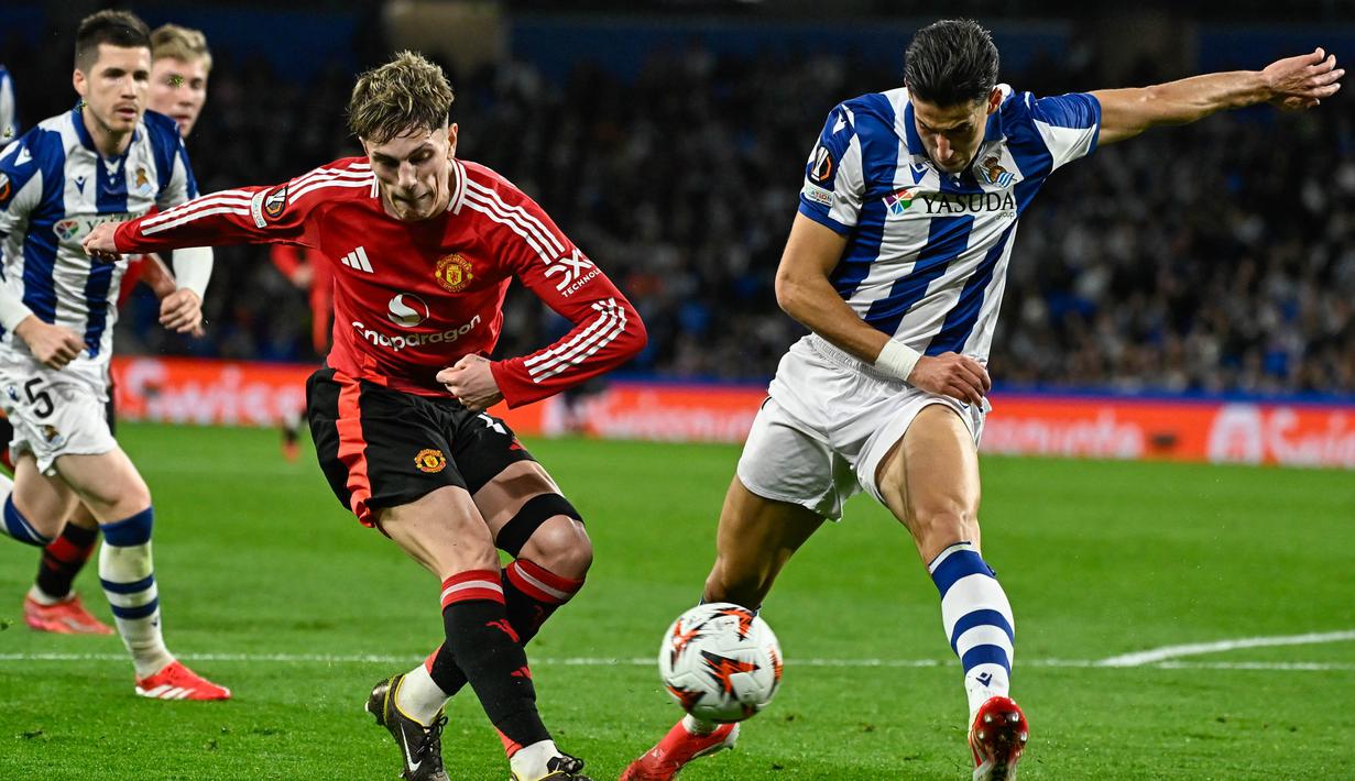 Hingga pertandingan usai tidak ada lagi gol tercipta, skor imbang 1-1 tidak berubah. (ANDER GILLENEA/AFP