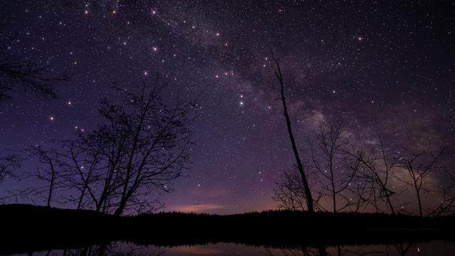 Ilustrasi malam hari
