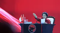 Ketua Umum Partai Demokrasi Indonesia Perjuangan (Ketum PDIP) Megawati Soekarnoputri menyampaikan pidato politik pada penutupan Rapat Kerja Nasional atau Rakernas V PDIP di Ancol, Jakarta Utara, Minggu (26/5/2024). (Tim Media PDIP)