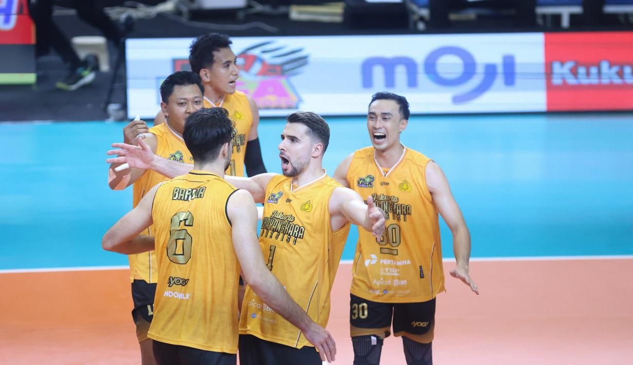 Sementara itu, Bhayangkara Presisi memberikan perlawanan sengit lewat Rendy Tamamilang, Martin Atanasov, hingga Bardia Saadat. (Dok. PBVSI)
