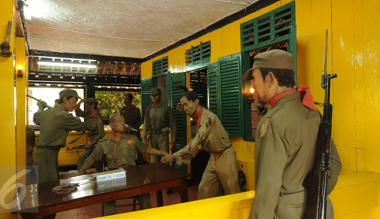 Diorama yang menggambarkan penyiksaan para Jenderal oleh oknum PKI di Monumen Pancasila Sakti, Jakarta, Selasa (29/9/2015). Pemerintah akan mengadakan upacara peringatan Hari Kesaktian Pancasila pada 1 Oktober mendatang. (Liputan6.com/Helmi Fithriansyah)