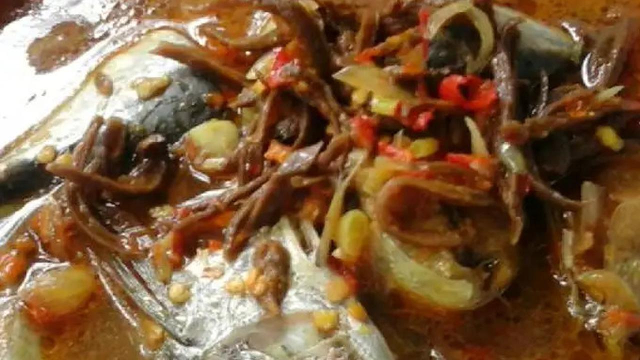 Kuliner Khas Sulbar Bau Peapi/cookpad.com