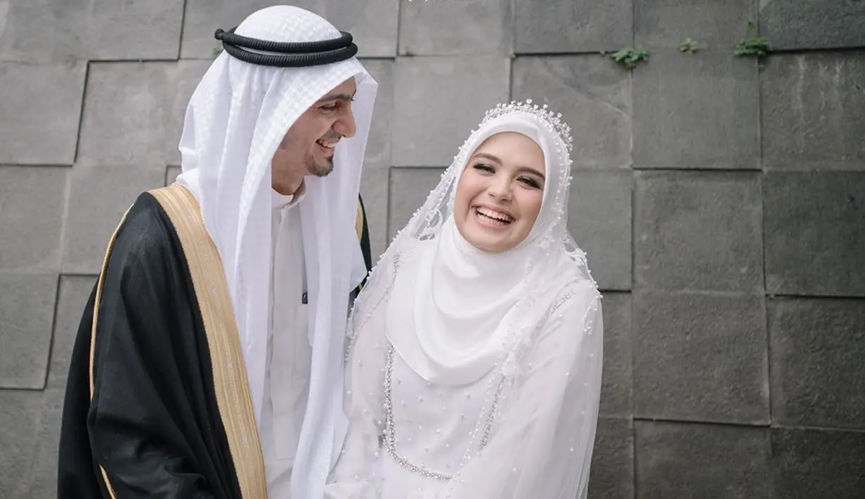 Vebby Palwinta dan Razi Bawazier (Instagram/vebbypalwinta)