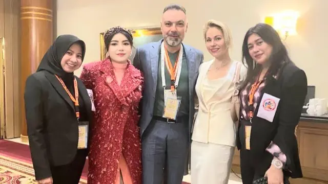 Deby Vinski sebagai Presiden WOCPM melantik anggota WOCPM, baik secara offline dan online.