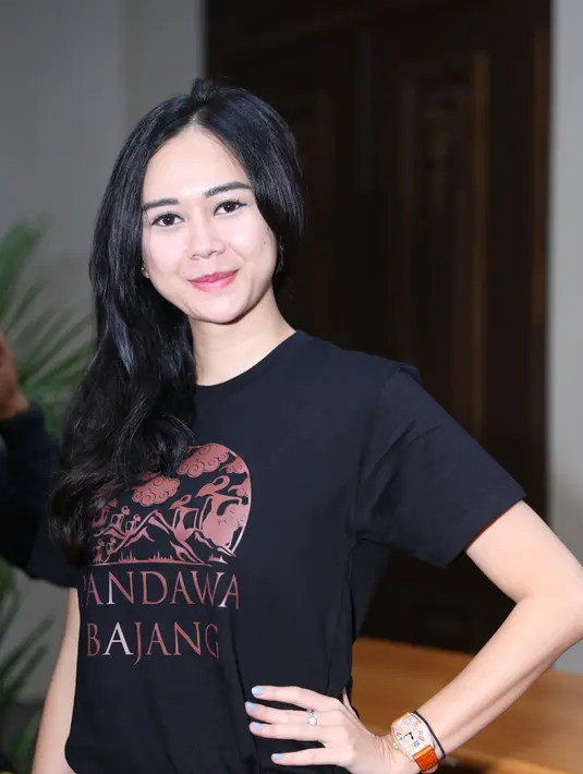 Hingga usianya yang telah menginjak 28 tahun, Aura Kasih juga belum memiliki target untuk mengakhiri masa kesendiriannya. Beruntung keluarganya juga tidak mendesak segera menikah. (Nurwahyunan/Bintang.com)