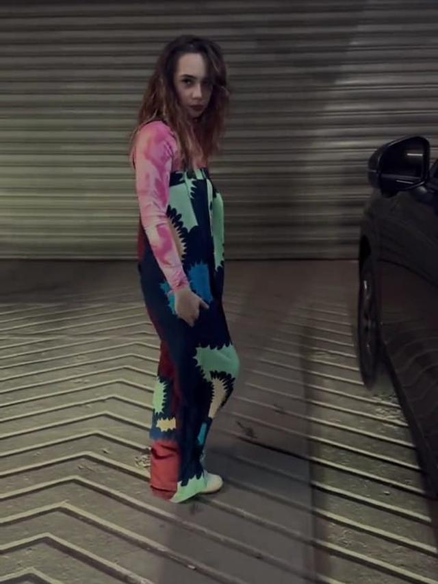 Rambut Putri Anne Terlihat Berantakan