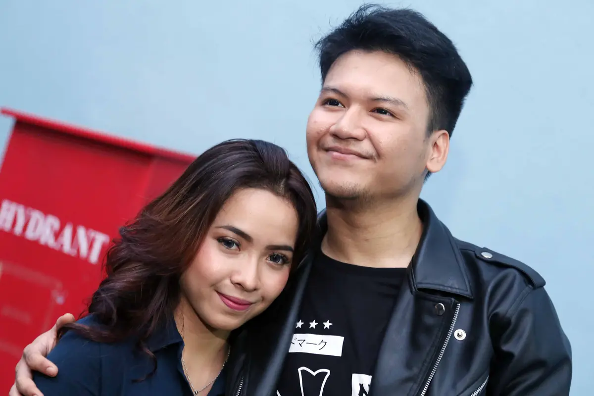 [Bintang] Ilham SMASH dan Nadine Syahria