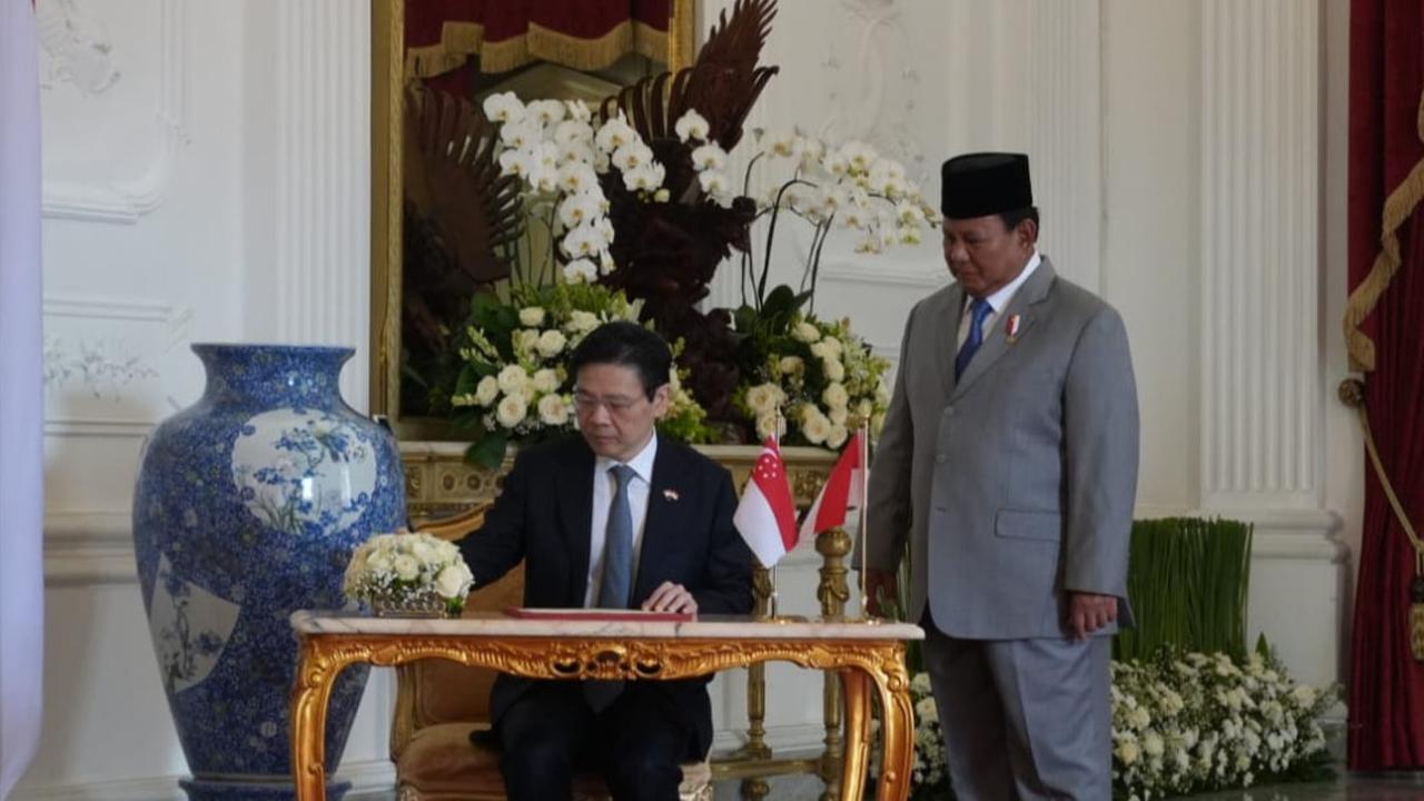 Prabowo Terima Kedatangan PM Singapura Lawrence Wong di Istana Merdeka