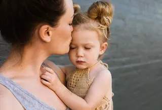 Cerita sebelum tidur menumbuhkan rasa aman, kedekatan, dan percaya diri pada anak. (Foto: Stocksnap/Pixabay)