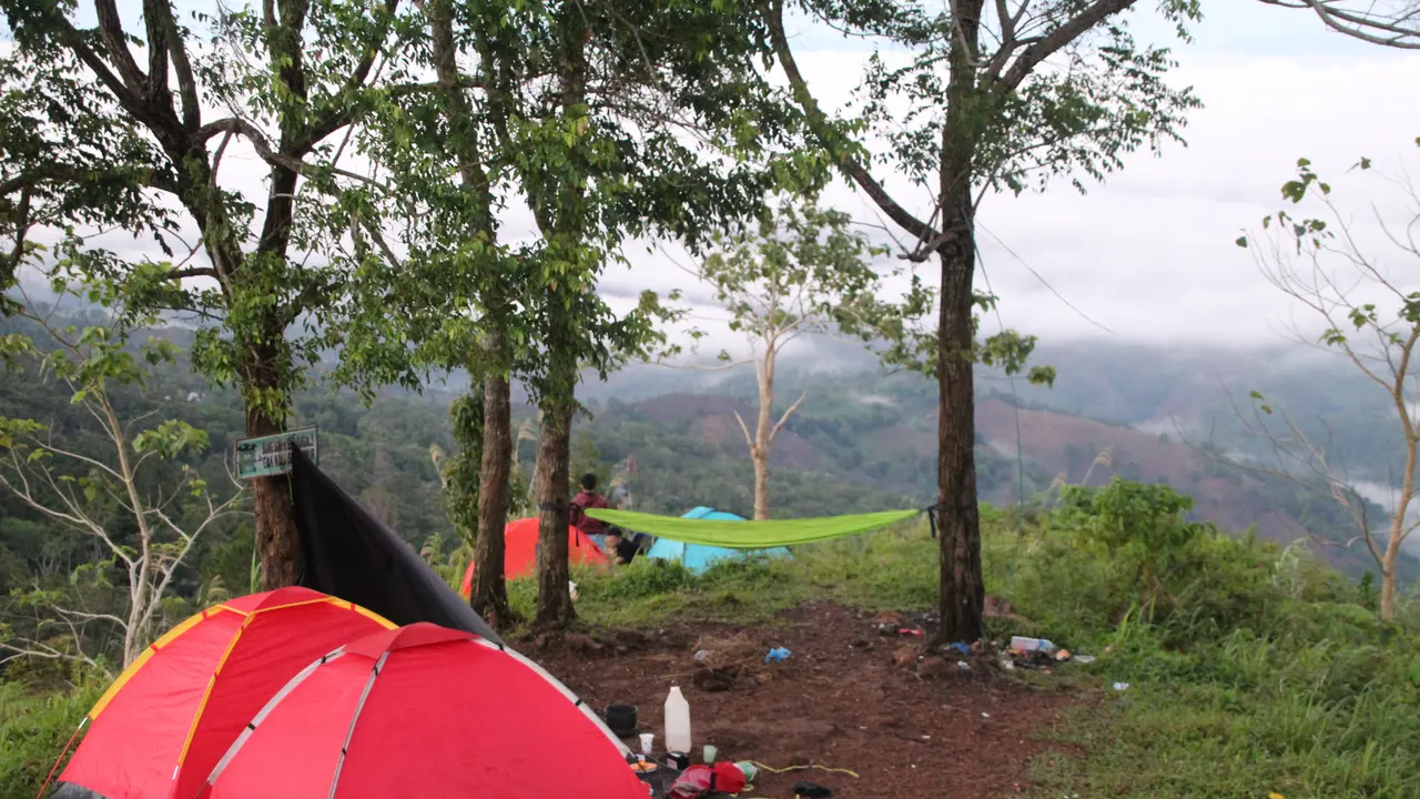 Puncak Lesatari