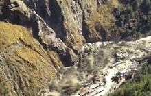 54 Pekerja Tertimbun Longsor Salju di Himalaya, 8 Orang Tewas