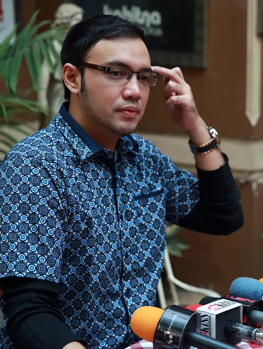 Meski telah hijrah, pria kelahiran Jakarta 24 Januari 1982 silam ini pun tidak sepenuhnya meninggalkan dunia hiburan yang telah membesarkan namanya tersebut. (Deki Prayoga/Bintang.com)