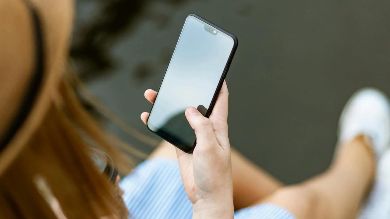 Ini Tren Terbaru Pasar Smartphone 2024