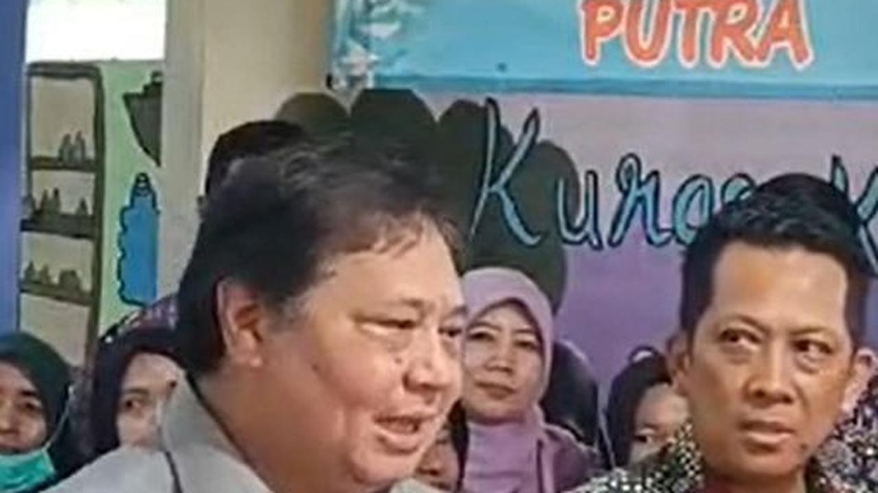 VIDEO: Menko Airlangga Cek Porsi Makan Siang Gratis Rp15 Ribu "Ini Habis Apa Kebanyakan?"