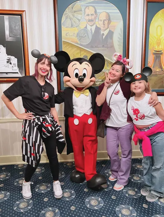 <p>Nia Ramadhani (Instagram/talitha_nugroho11)</p>