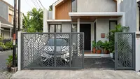 6 Inspirasi Pagar Rumah Modern dengan Pintu Geser untuk Lahan Sempit