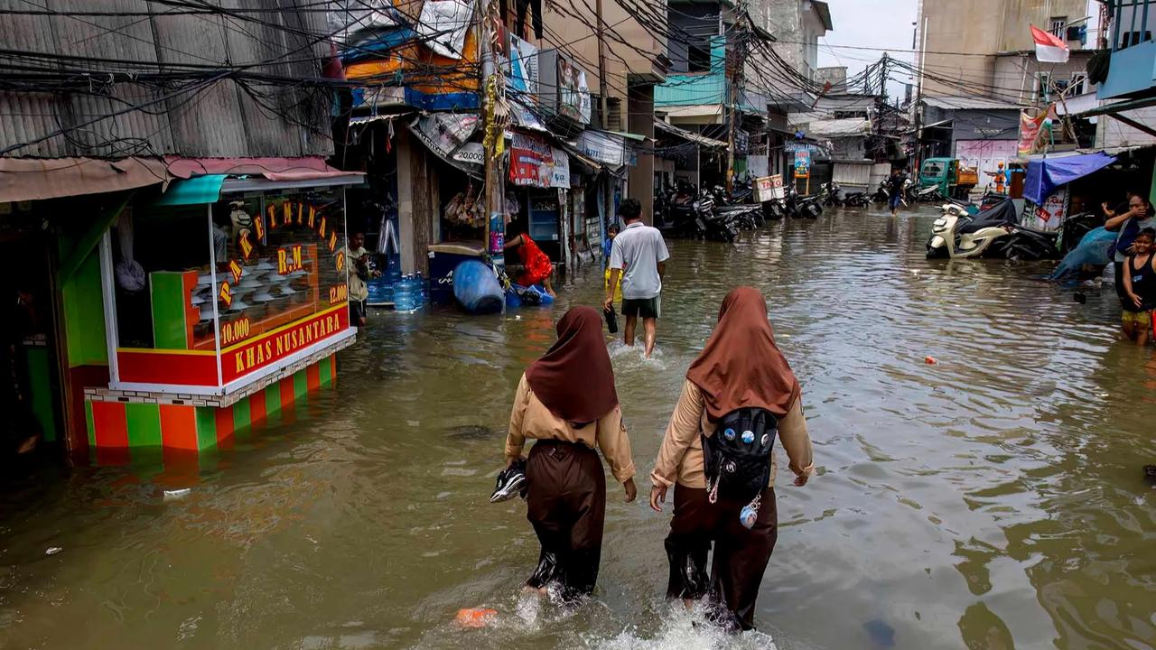 FOTO: Banjir Rob di Muara Baru Jakarta Utara