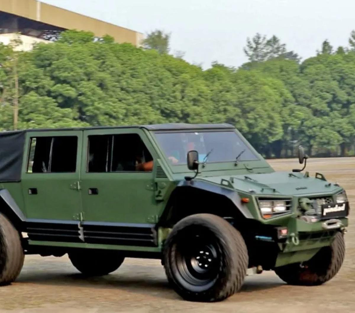Menurut Prabowo saat acara 100 Ekonom, Maung 4x4 punya tingkat komponen dalam negeri (TKDN) 73%, melibatkan 133 perusahaan seperti jok, kabel, dan sebagainya.<br>