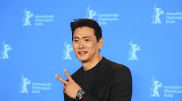 Yoo Teo dalam Festival Film Internasional Berlin 2023.   (Soeren Stache/dpa via AP)