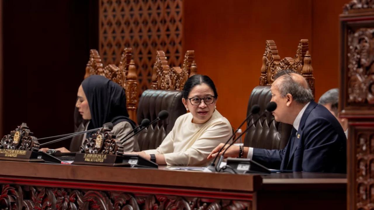 Puan Pimpin Paripurna DPR, Bahas LHP LKPP 2025 Hingga Persetujuan Naturalisasi 2 Pesepakbola