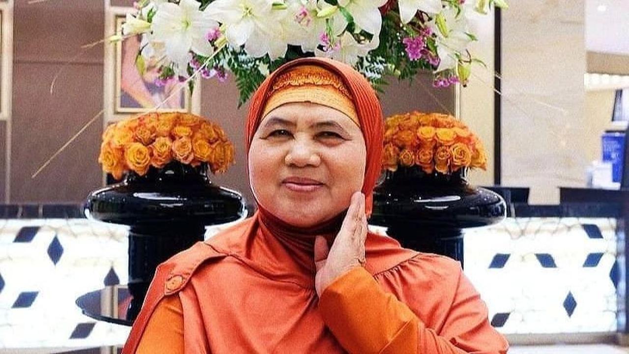 Saat Tausiyah Komika Ate Sebut yang Sudah Uzur Mendingan Tidur, Diprotes Mamah Dedeh 'Parah Lu Gak Sopan Sama Orang Tua
