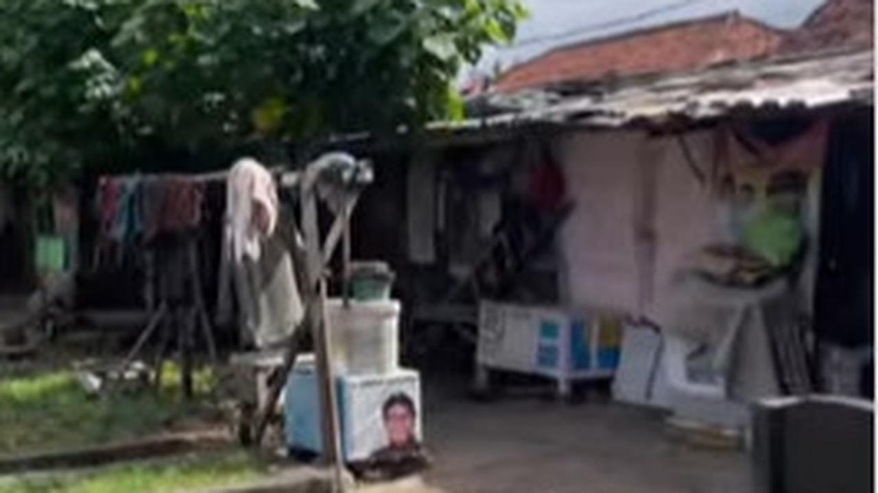 Potret Kuburan Tua di Jakarta Tetanggaan Sama Rumah Warga,