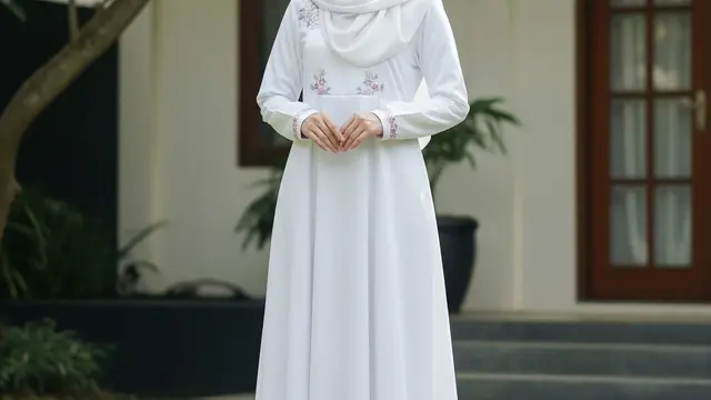 Model Gamis Katun Bordir untuk Acara Islami Outdoor