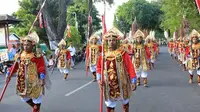 Festival Puputan Badung di Bali, digelar untuk mengenang kembali semangat kepahlawanan yang gugur saat Peranga Puputan Badung.