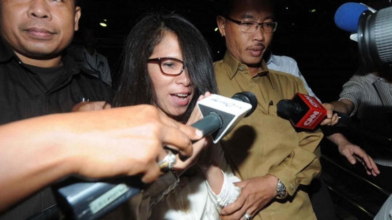 KPK periksa Backing Vokal Kla Project terkait korupsi Bansos